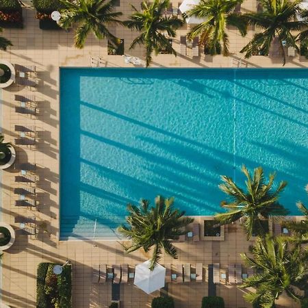 Four Seasons Hotel Miami Exterior foto