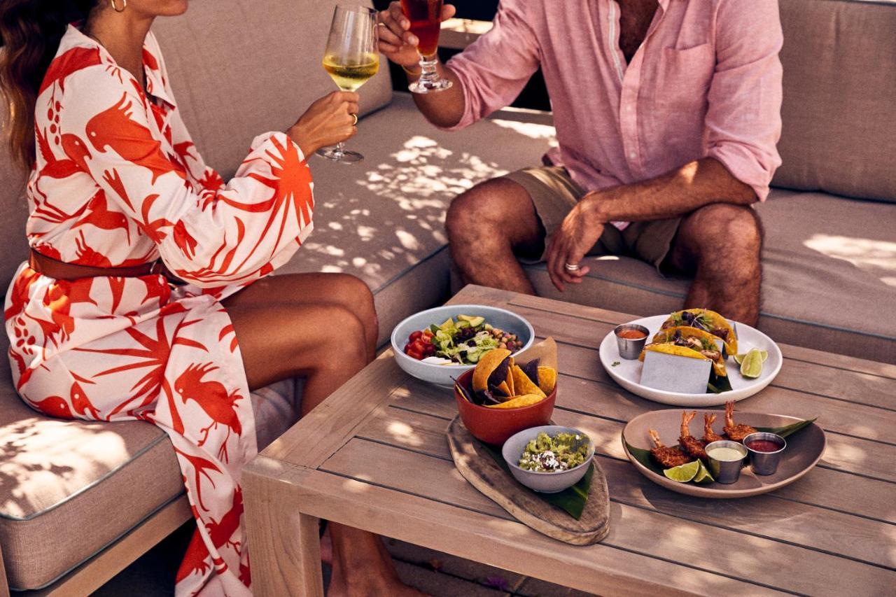 Four Seasons Hotel Miami Exterior foto