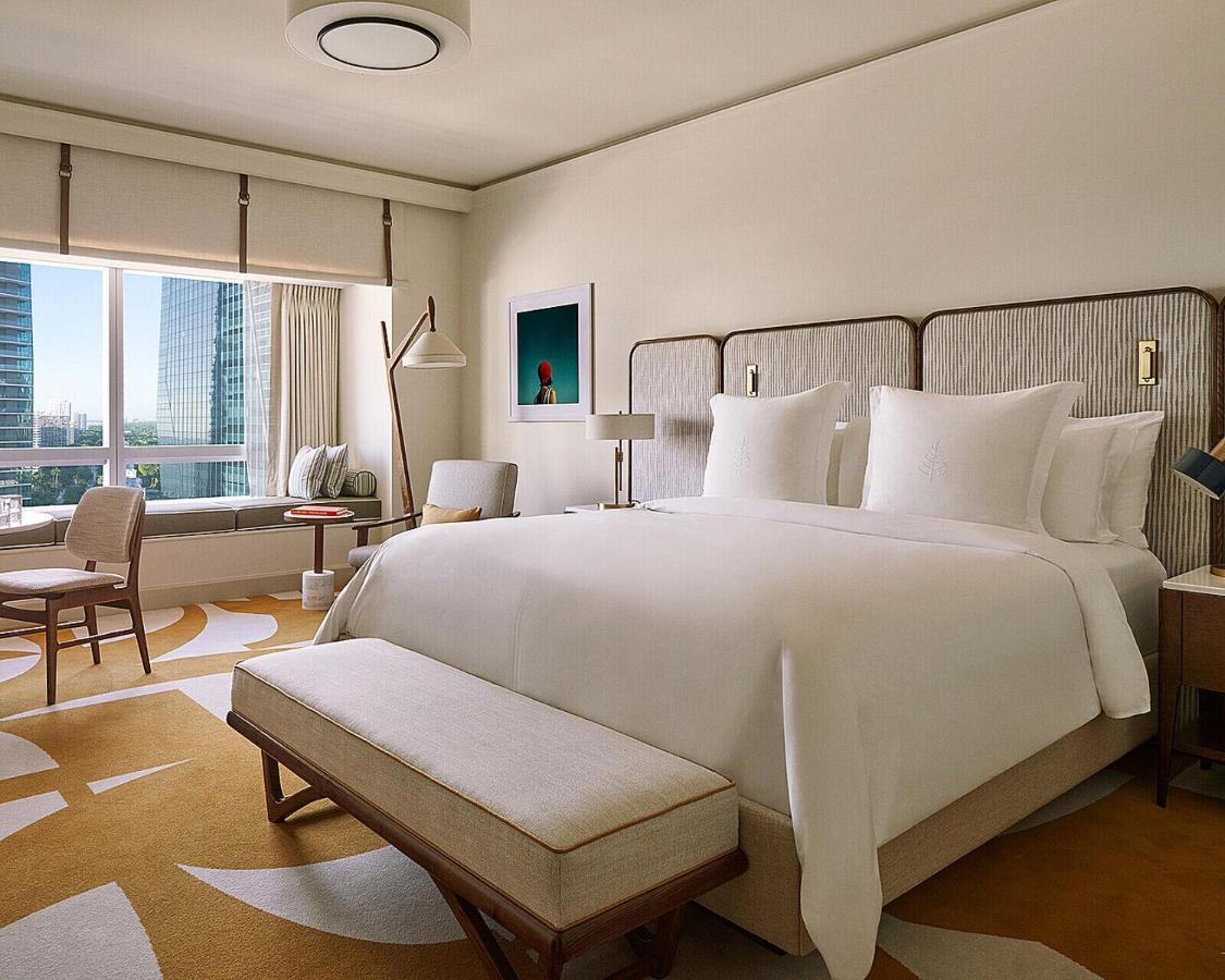 Four Seasons Hotel Miami Exterior foto