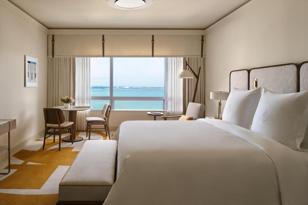 Four Seasons Hotel Miami Exterior foto