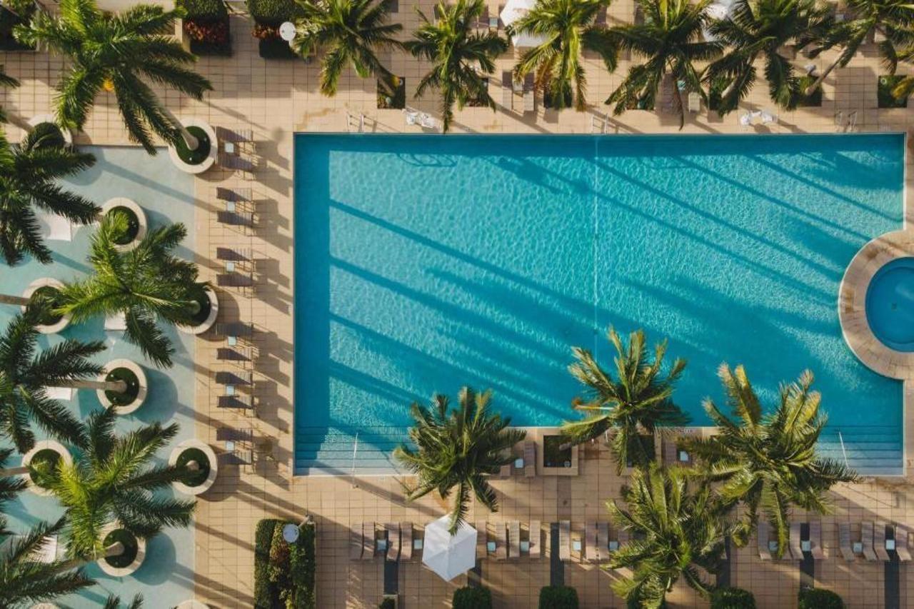 Four Seasons Hotel Miami Exterior foto